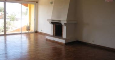 a louer un joli appartement t4 dans une résidence bien sécurisée à mandrosoa ivato