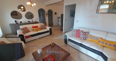 villa f6 + appartement t3 indépendant centre-ville de saint-denis