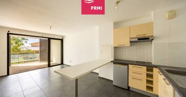 saint-denis/colline des camélias : charmant t2 de 43 m² + varangue