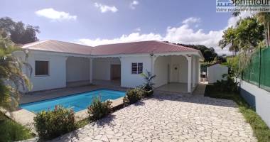 petit-bourg : villa t4