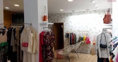 sci possédant les murs d'un local commercial vend parts sociales