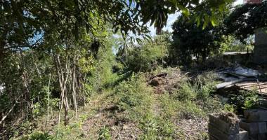 beau terrain de 850 m2 secteur le ouaki à la rivière