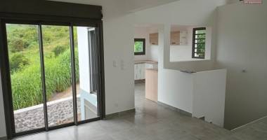 a vendre maison neuve f4/5 de 131 m2 avec vue mer a la saline les hauts