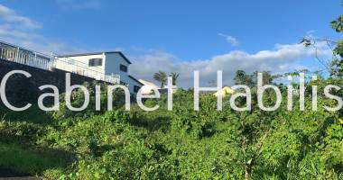 a vendre - un terrain d'environ 1 000 m2 - petite-ile - 317 000 € hai