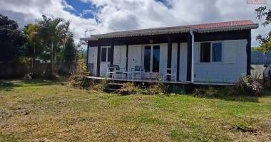a vendre// coquette maison  de type f5 de 105 m2 sur un terrain de 702 m2 à tan rouge