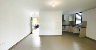 saint gilles les bains (centre ville) - appartement t4 76m2