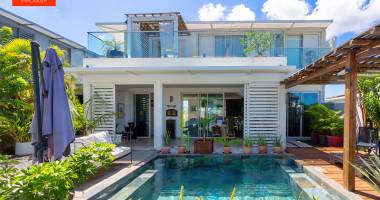 saint-pierre - villa moderne 4 pièces avec 2 dépendances