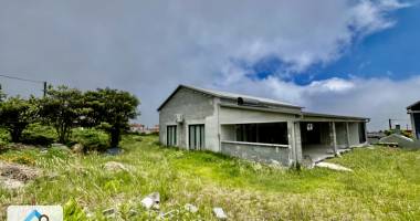 tampon 97430 - villa t4 - travaux À prÉvoir - beaux volumes - cadre agrÉable - fort potentiel
