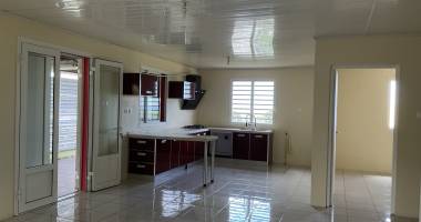 appartement f4 95m2 saint-benoit