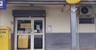 a louer local commerial de 110 m2 a la grande montee