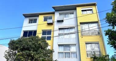 immeuble de 4 appartements--saint denis--ville
