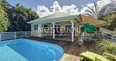 a vendre villa f4 avec piscine a bois-rada sainte rose