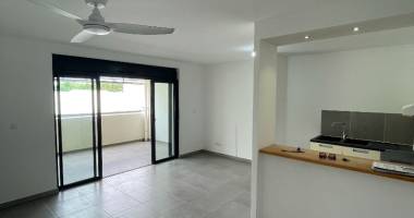 appartement t3  - centre ville la possession