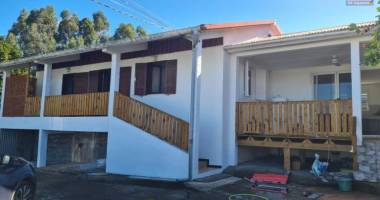 a vendre jolie villa entièrement rénovée de type f5 d'environ 103 m², le tampon bras creux
