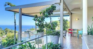 maison d'exception avec piscine et vue mer imprenable