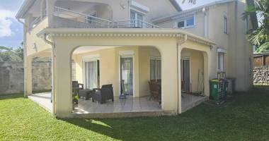 belle villa t6 de 142 m2 hab. avec piscine