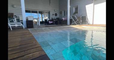ravissante villa f5 meublÉe vue mer roquefeuil