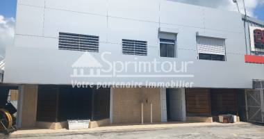 jarry bureaux de 200 m2 en rdc