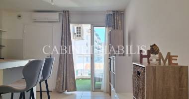 À louer   un studio meuble de 21.61 m2 environ - sainte-clotilde - 650.00 €