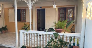 À découvrir sans tarder! jolie maison t3/t4 au port