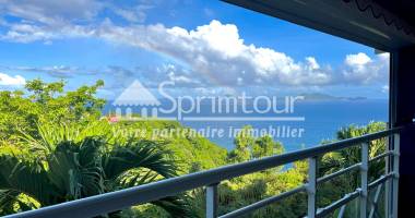 vieux-fort  à louer   appartement t4 duplex  avec terrasse vue saintes- résidence sécurisée avec piscine