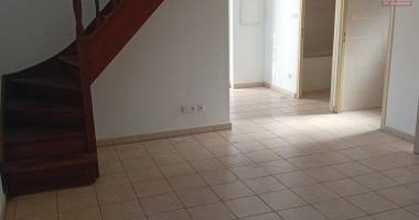a louer appartement t3 de 78 m2 avec jardin a la saline les bains