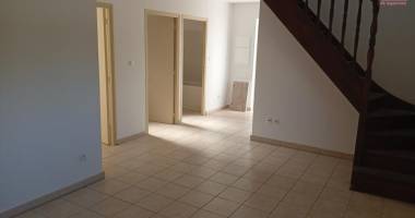 a louer appartement t3 de 78 m2 avec jardin a la saline les bains