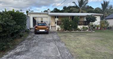 la riviere saint louis 97421 - villa de plain pied - entretenue et agreable - aucun vis À vis