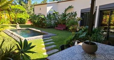 exceptionnelle maison t4 avec piscine et dépendance