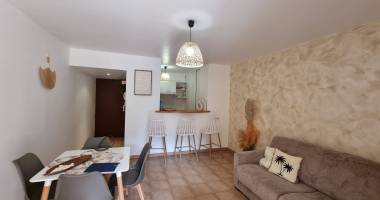 appartement t2 meuble - centre ville & proche plages