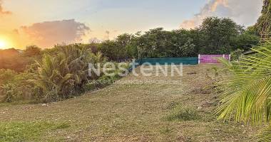 À vendre terrain constructible de 780 m2 à gissac sainte-anne  proche de la plage de bois jolan