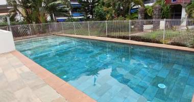 a vendre t2 à saint-denis dans une résidence de standing avec piscine et gardien