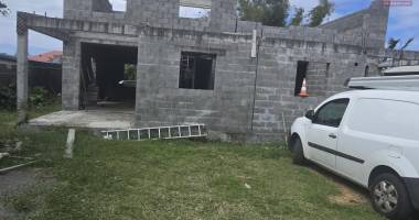 À saisir : 2 villas jumelées f5 en cours de construction – 120 m² chacune