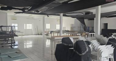 local commercial 260 m2 à louer