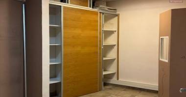 beau local professionnel 200m2 terre-sainte