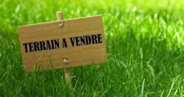 terrain plat 438 m2- vue mer et montagne -zone uc